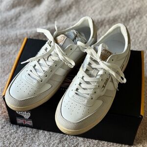 Gola Hawk white/gold sneakers brand new